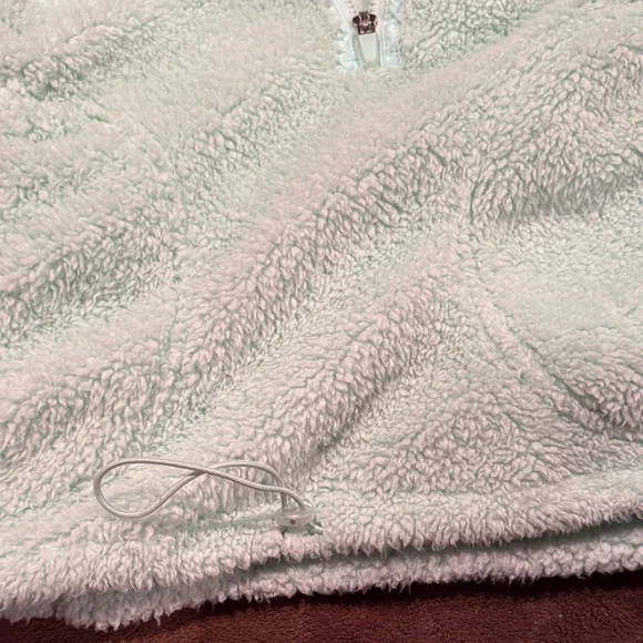 Cozy Mint Green Women’s Jacket - Picture 4 of 4